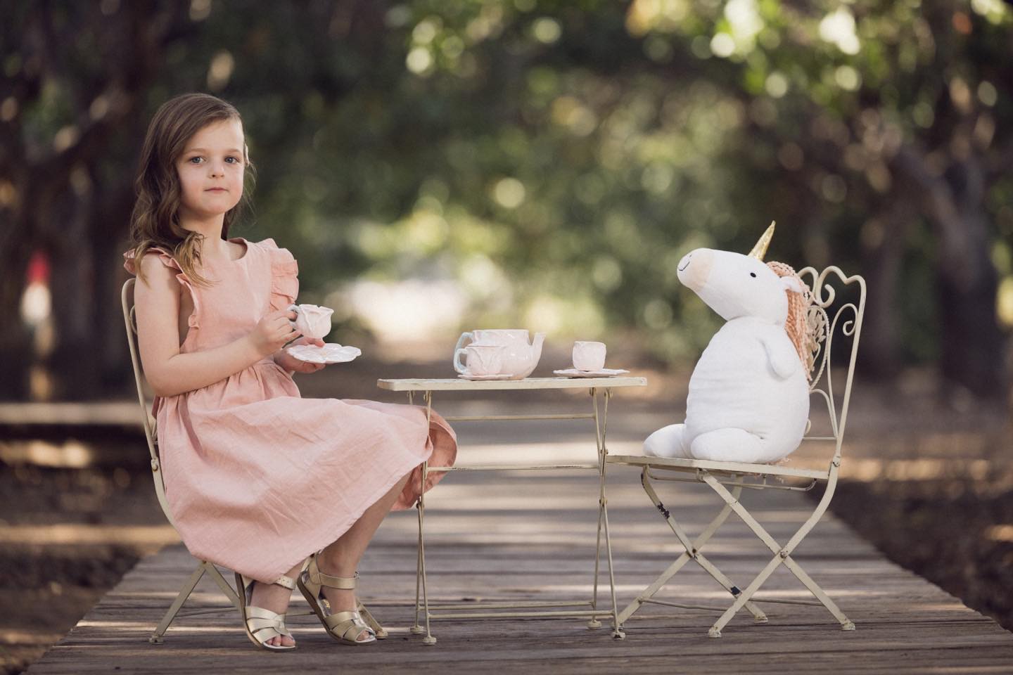 As magical moments go, tea with a unicorn named “Train Smoke” is right up there at the top of the list. @profotoUSA @canonUSA #canonR5 #profotoB10Plus